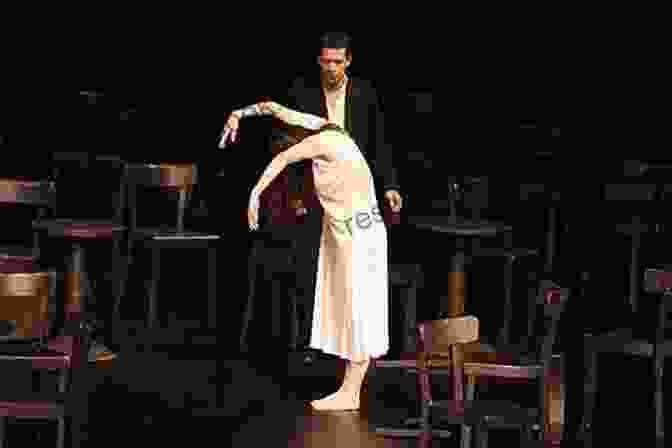 Pina Bausch's 'Cafe Mueller' Pina Bausch (Routledge Performance Practitioners)