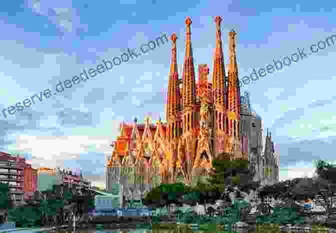Time Out Barcelona Time Out Guides: Explore Barcelona's Iconic Sagrada Família Time Out Barcelona (Time Out Guides)